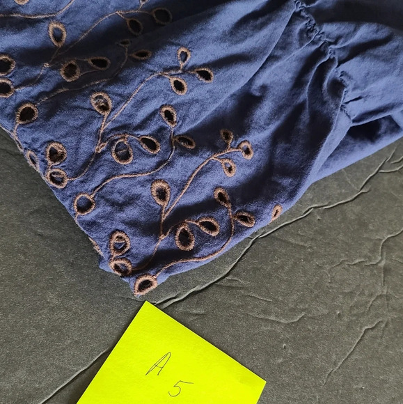 Lane Bryant womens Blouse Sz.18 Embroidered Floral Ruffle blue color - Picture 14 of 14